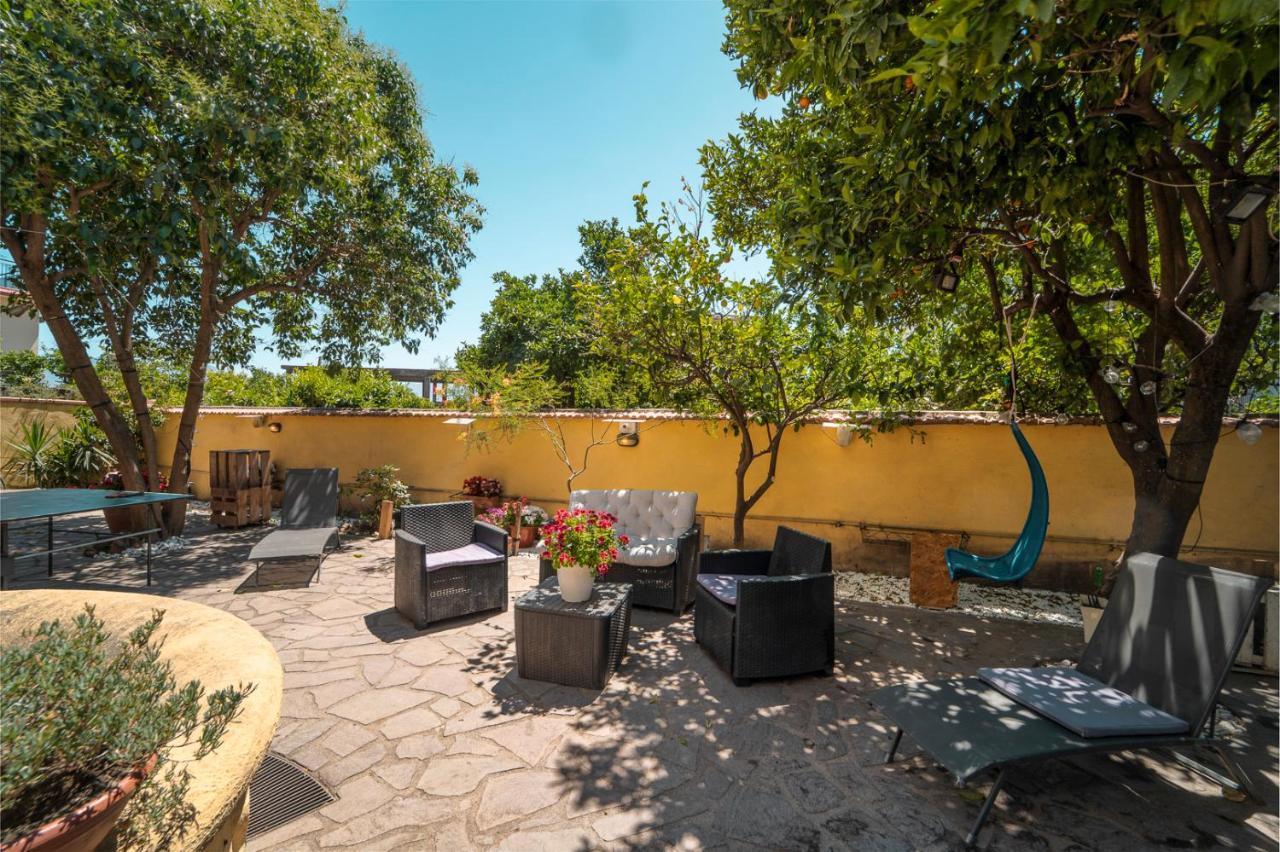 Domus Vesuvia Bed & Breakfast Torre Annunziata Exterior foto
